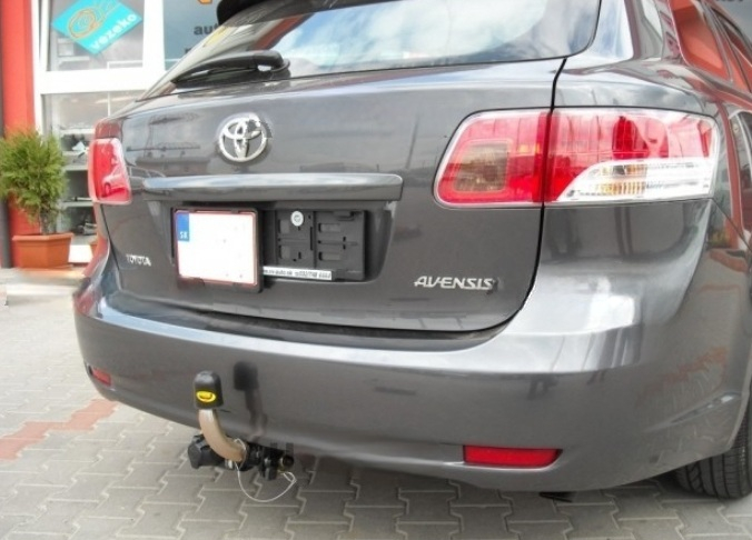 Carlig remorcare Toyota Avensis combi dupa 2009 demontabil automat cu maneta marca Autohak [6]