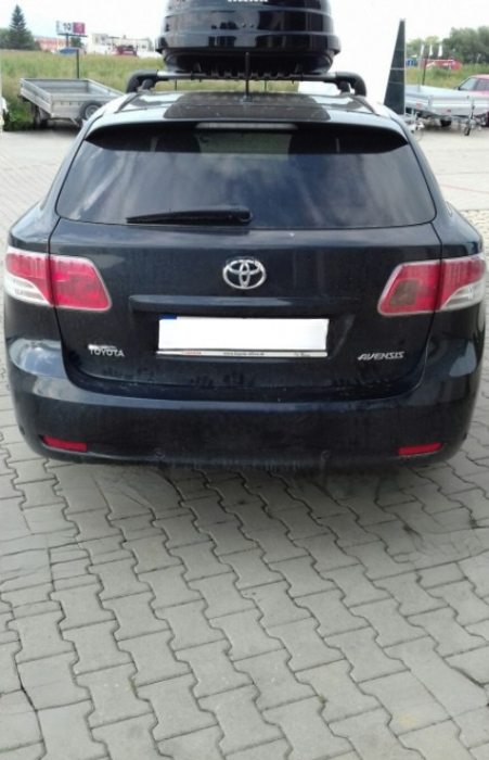 Carlig remorcare Toyota Avensis combi dupa 2009 demontabil automat vertical marca Autohak [10]