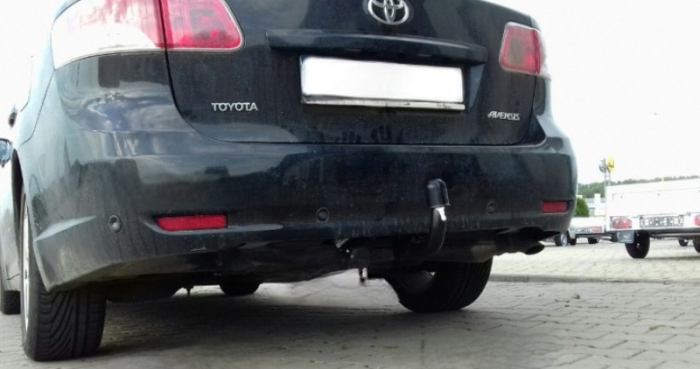 Carlig remorcare Toyota Avensis combi dupa 2009 demontabil automat vertical marca Autohak [4]