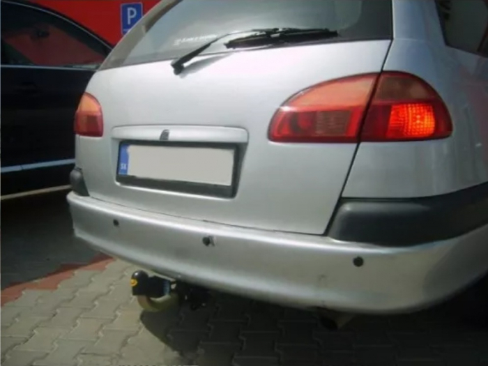 Carlig remorcare Toyota Avensis combi 1997 - 2002 demontabil automat cu maneta marca Autohak [6]