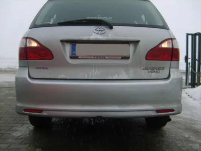 Carlig remorcare Toyota Avensis Verso 5 usi 2001 - 2006 demontabil automat cu maneta marca Autohak [5]