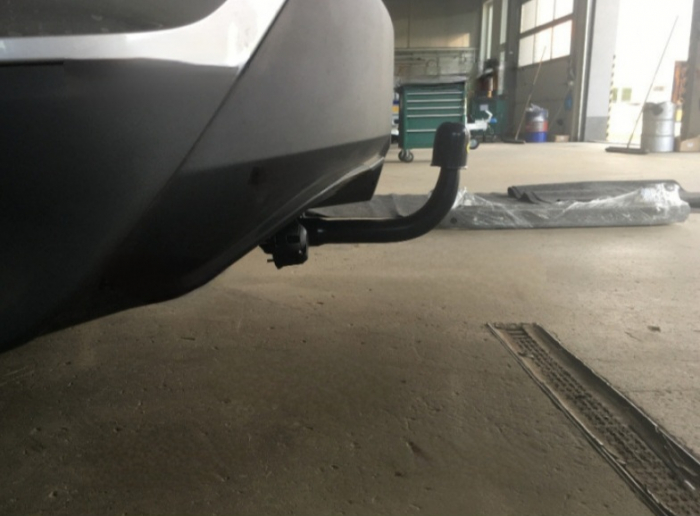 Carlig remorcare Toyota CH-R dupa 2016 demontabil automat vertical marca Autohak [12]