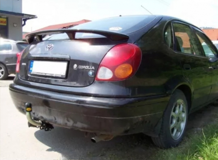 Carlig remorcare Toyota Corolla 4/5 usi 1992 - 2001 demontabil automat cu maneta marca Autohak [3]