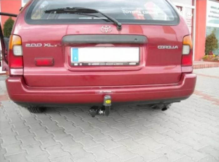 Carlig remorcare Toyota Corolla combi 1992-1997 marca Autohak [3]