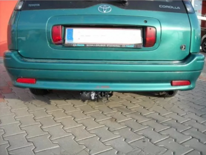 Carlig remorcare Toyota Corolla combi 1997 - 2001 demontabil automat cu maneta marca Autohak [3]
