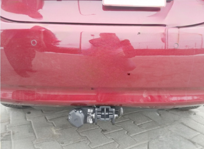 Carlig remorcare Toyota Corolla sedan E18 2013 - 2018 demontabil automat cu maneta marca Autohak [5]