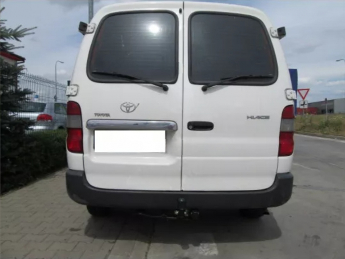 Carlig remorcare Toyota Hiace MPV 2x4 1995 - 2009 [7]