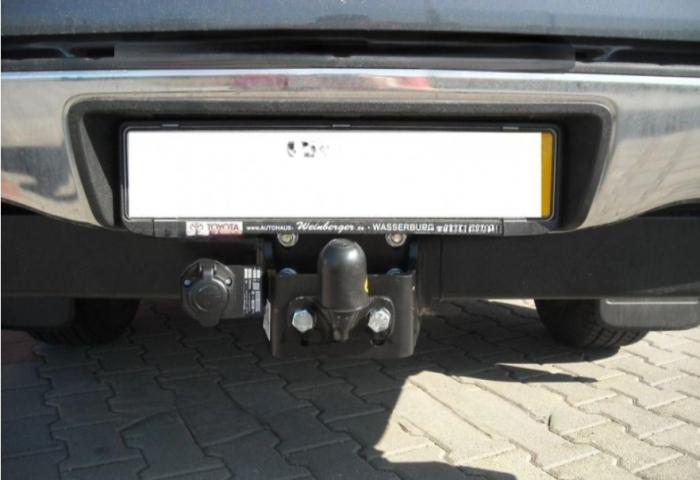 Carlig remorcare Toyota Hilux 4WD 08/2010 - 2016 marca Autohak [2]