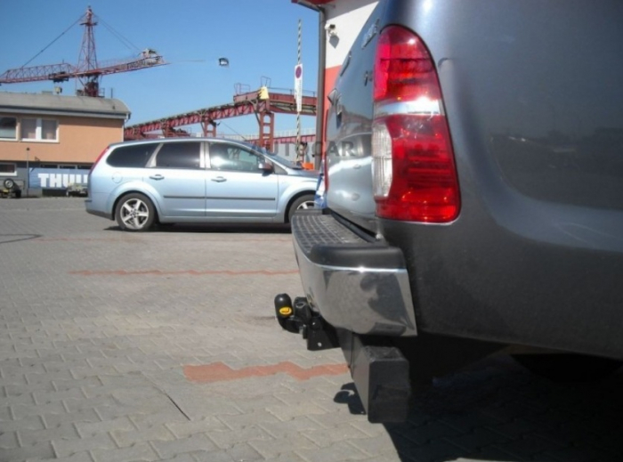 Carlig remorcare Toyota Hilux 4WD 08/2010 - 2016 marca Autohak [5]