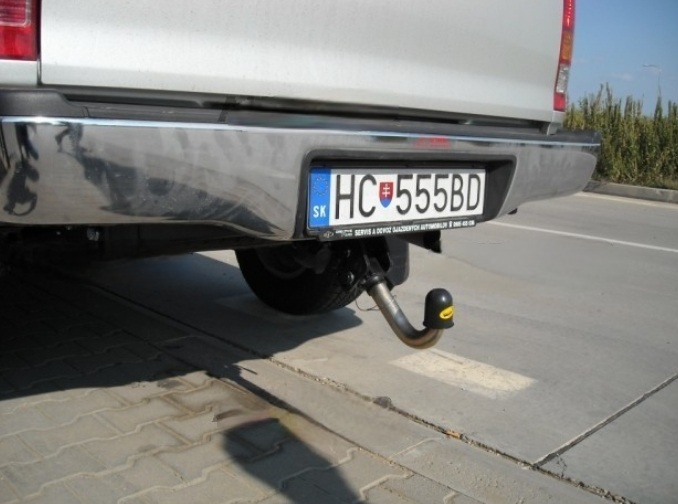 Carlig remorcare Toyota Hilux 4WD 2005 - 2010 demontabil automat cu maneta marca Autohak [6]