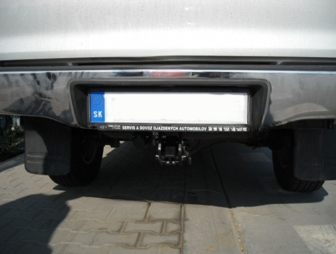 Carlig remorcare Toyota Hilux 4WD 2005 - 2010 demontabil automat cu maneta marca Autohak [4]