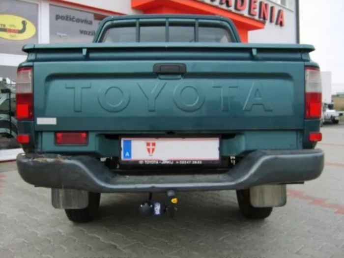 Carlig remorcare Toyota Hilux  cu treapta 1997-2004 marca Autohak [6]