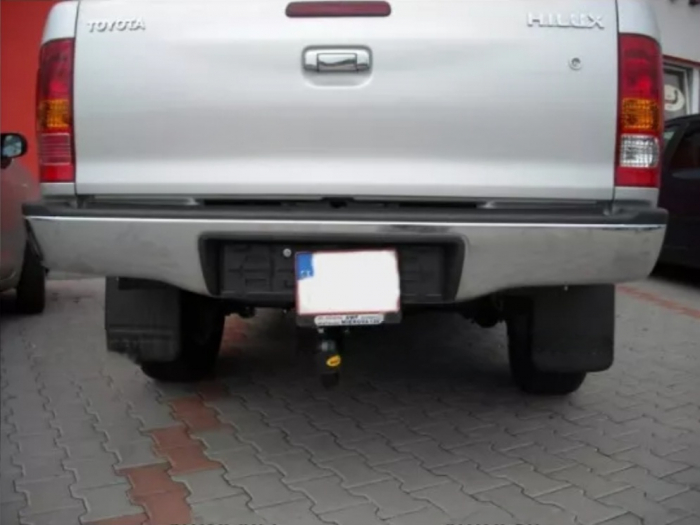 Carlig remorcare Toyota Hilux fara preechipare 4x4 2005-2009 marca Autohak [7]