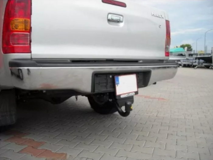 Carlig remorcare Toyota Hilux fara preechipare 4x4 2005-2009 marca Autohak [8]