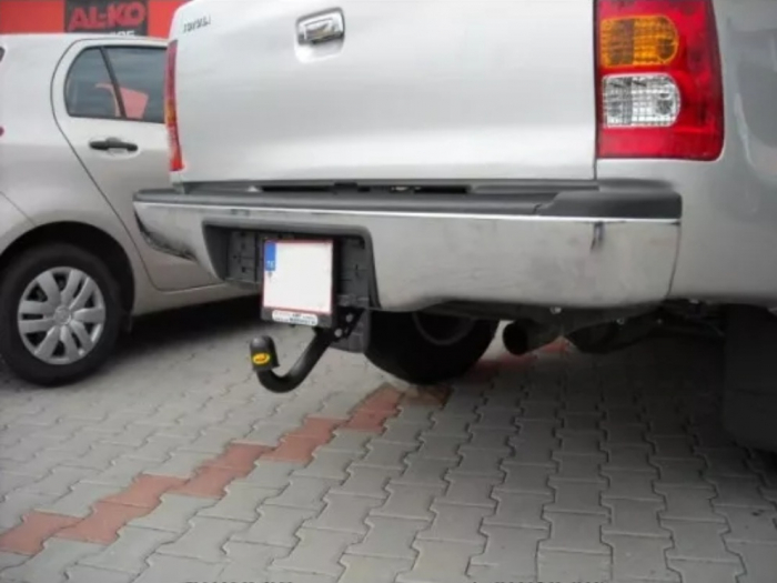 Carlig remorcare Toyota Hilux fara preechipare 4x4 2005-2009 marca Autohak [6]