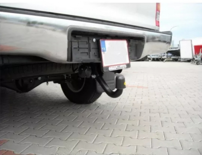 Carlig remorcare Toyota Hilux fara preechipare 4x4 2005-2009 marca Autohak [9]