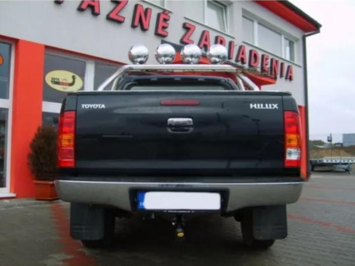 Carlig remorcare Toyota Hilux fara preechipare 4x4 2005-2009 marca Autohak [4]