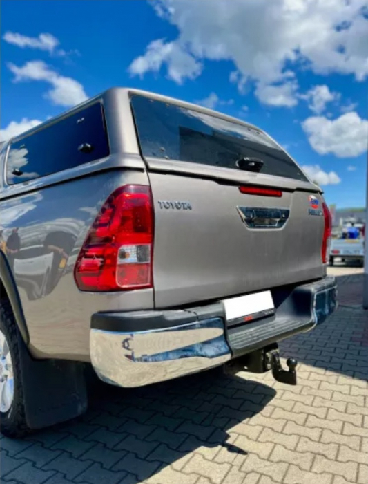 Carlig remorcare Toyota Hilux (flansa) 4x4 fabricata dupa 2016 marca Autohak [3]