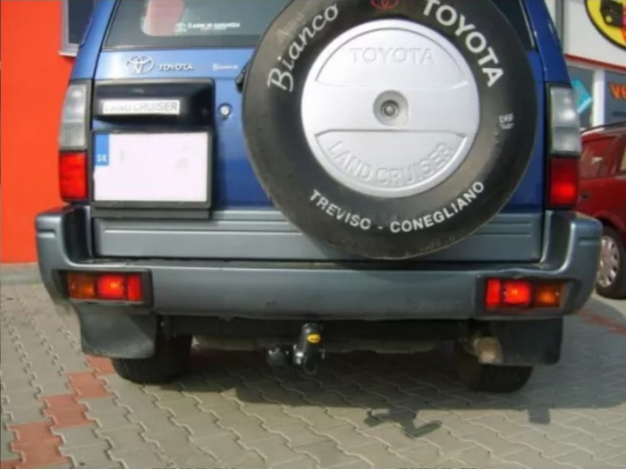 Carlig remorcare Toyota Land Cruiser 5 usi J90/J95 fabricat intre 1996-2002 marca Autohak [4]