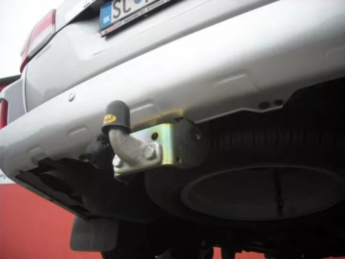 Carlig remorcare Toyota Land Cruiser V8 dupa 2007 cu flansa [2]