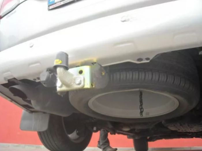 Carlig remorcare Toyota Land Cruiser V8 dupa 2007 cu flansa [7]