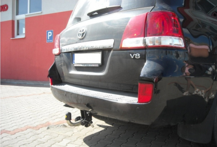 Carlig remorcare Toyota Land Cruiser V8 dupa 2007 demontabil automat cu maneta marca Autohak [7]