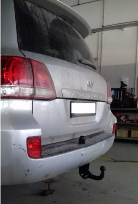 Carlig remorcare Toyota Land Cruiser V8 dupa 2007 marca Autohak [6]