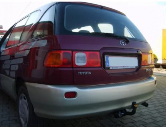 Carlig remorcare Toyota Picnic fabricata intre 1996 - 2001 marca Autohak [2]