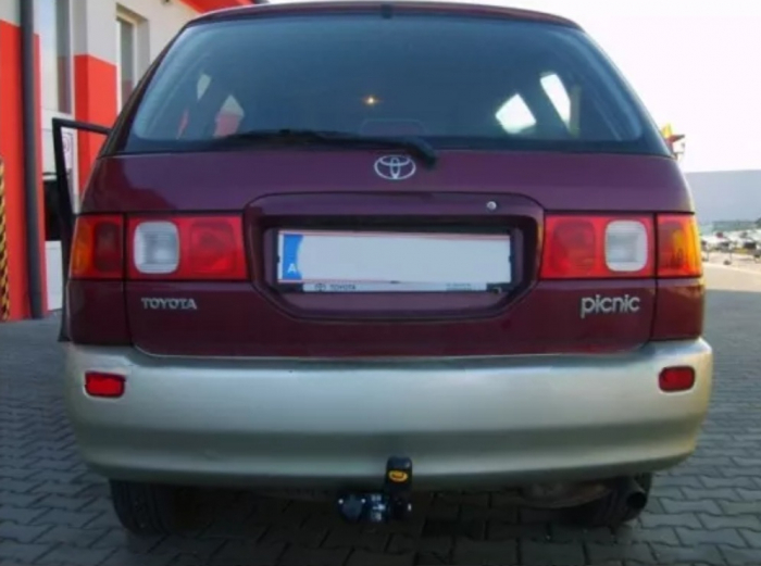 Carlig remorcare Toyota Picnic fabricata intre 1996 - 2001 marca Autohak [3]