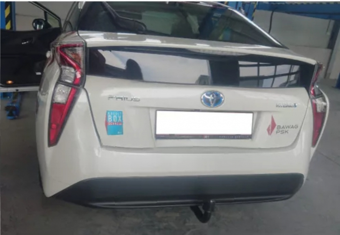 Carlig remorcare Toyota Prius dupa 2015 demontabil automat verticalmarca Autohak [5]