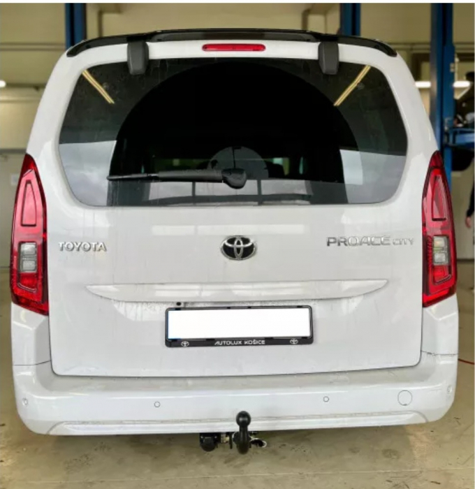 Carlig remorcare Toyota Proace Verso van 2016 -prezent demontabil automat cu maneta marca Autohak [2]