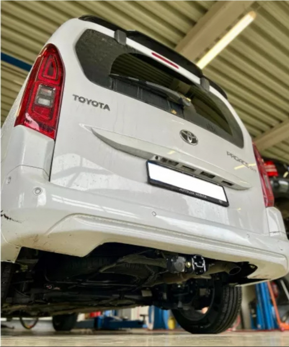 Carlig remorcare Toyota Proace Verso van 2016 -prezent demontabil automat cu maneta marca Autohak [8]