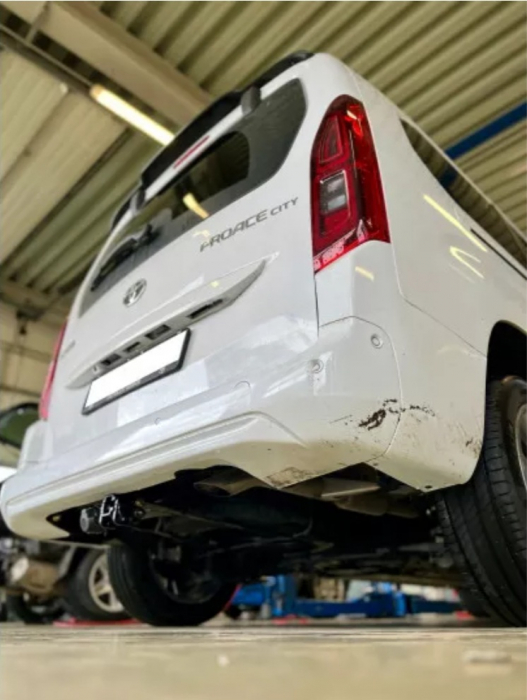 Carlig remorcare Toyota Proace Verso van 2016 -prezent demontabil automat cu maneta marca Autohak [9]