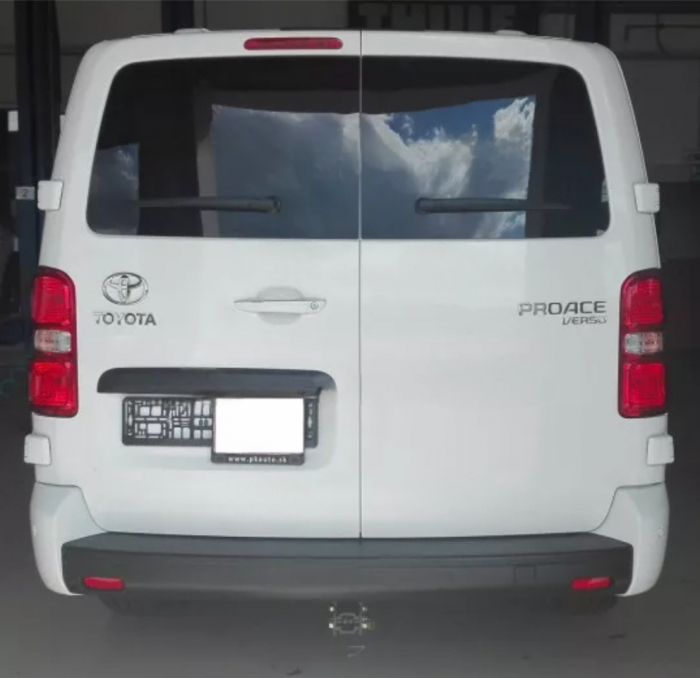 Carlig remorcare Toyota Proace dupa 2016 demontabil automat cu maneta marca Autohak [4]