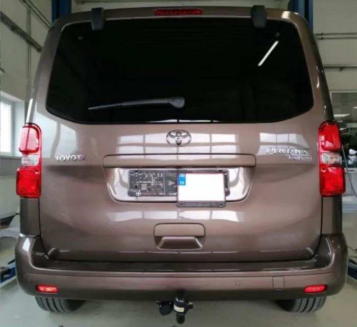 Carlig remorcare Toyota Proace dupa 2016 demontabil automat verticalmarca Autohak [5]