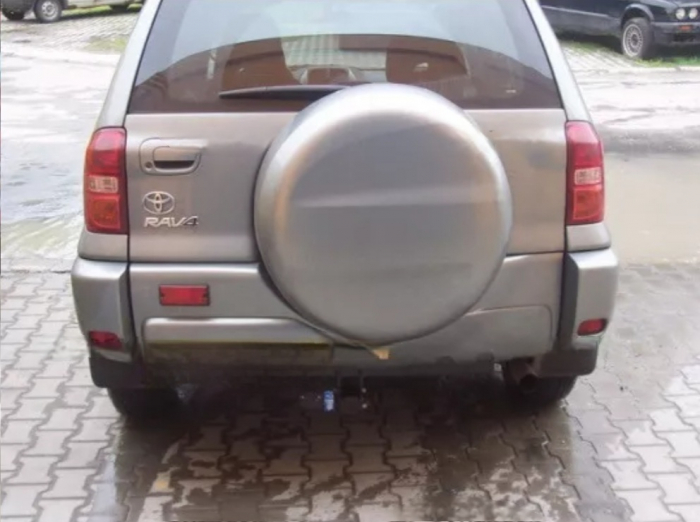Carlig remorcare Toyota RAV 4 2000 - 2005 demontabil automat cu maneta marca Autohak [5]