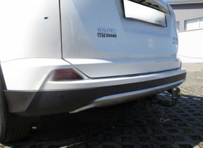 Carlig remorcare Toyota RAV 4 2016 - 2018 demontabil automat cu maneta marca Autohak [7]