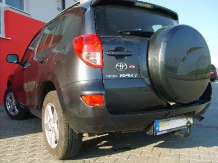 Carlig remorcare Toyota Rav 4 cu roata de rezerva pe usa din spate 2006-2009 marca Autohak [2]