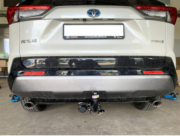 Carlig remorcare Toyota RAV 4 dupa 2019 demontabil automat cu maneta marca Autohak [7]