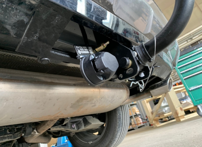 Carlig remorcare Toyota RAV 4 dupa 2019 demontabil automat cu maneta marca Autohak [6]