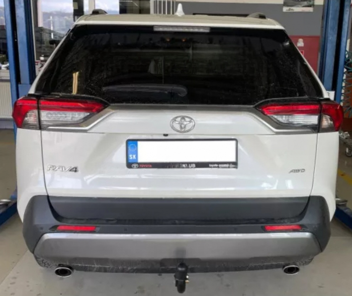 Carlig remorcare Toyota Rav 4 fabricata dupa 2019 marca Autohak [3]