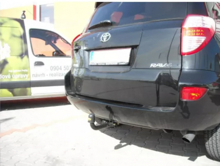 Carlig remorcare Toyota Rav 4 fara roata de rezerva pe usa din spate 2005-2009 marca Autohak [7]