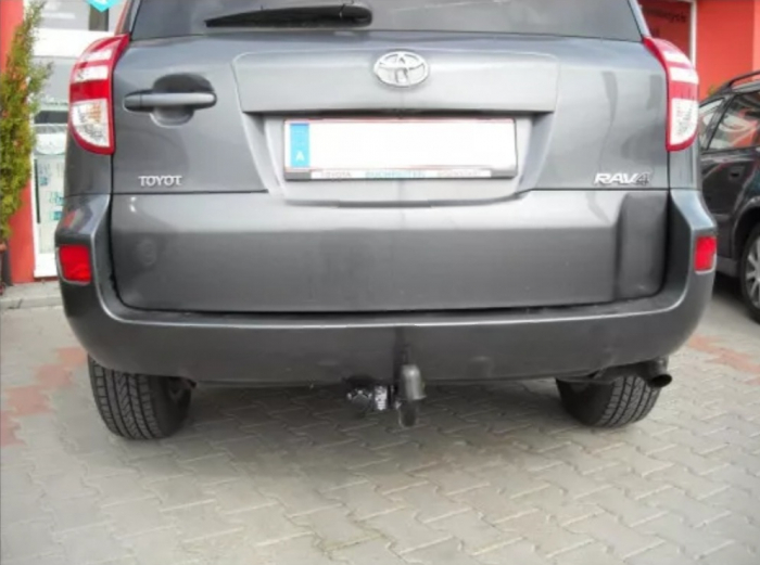 Carlig remorcare Toyota Rav 4 fara roata de rezerva pe usa din spate 2005-2009 marca Autohak [4]
