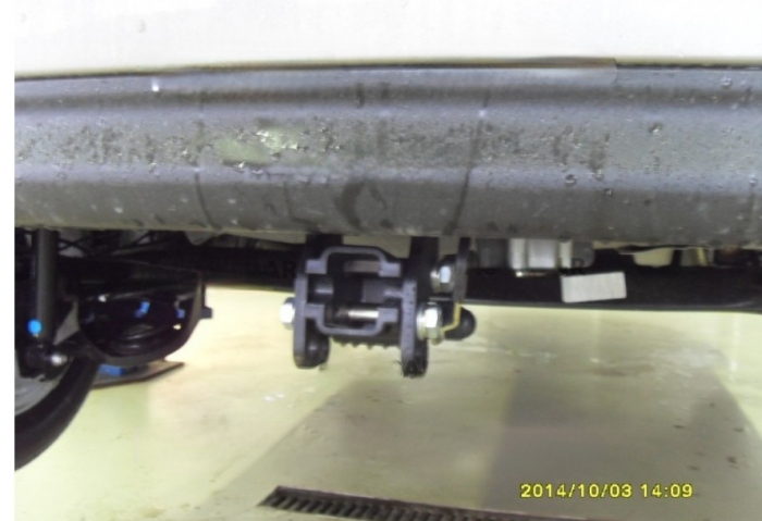 Carlig remorcare Toyota Yaris 3/5 usi 10.2011 - 2014 demontabil automat cu maneta marca Autohak [5]