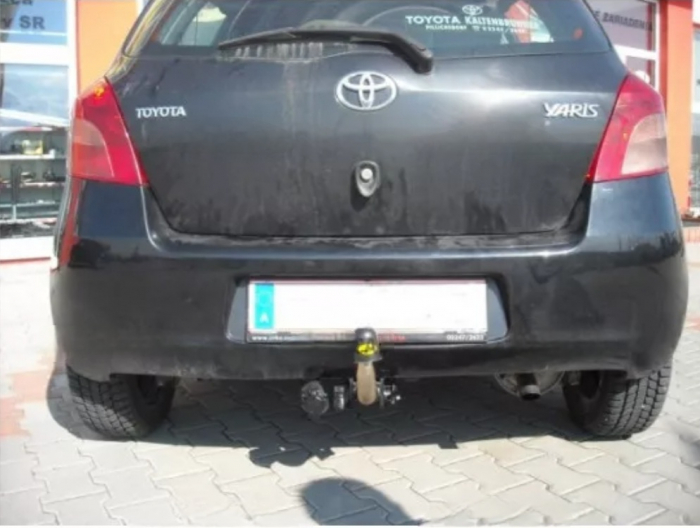 Carlig remorcare Toyota Yaris 3/5 usi 2006 - 2011 demontabil automat cu maneta [3]
