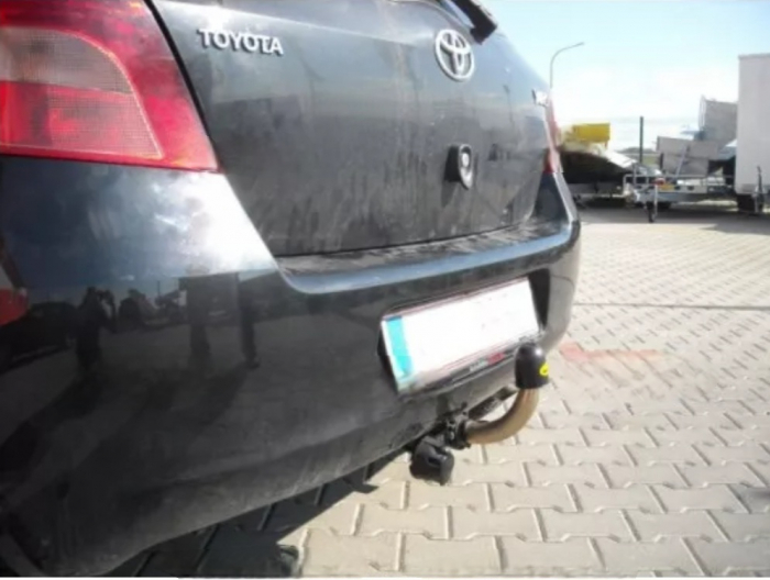 Carlig remorcare Toyota Yaris 3/5 usi 2006 - 2011 demontabil automat cu maneta [2]