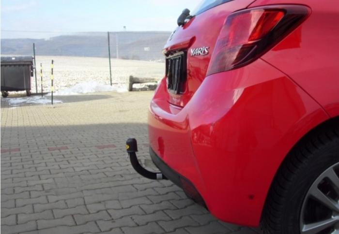Carlig remorcare Toyota Yaris 3/5 usi dupa 2014 demontabil automat vertical marca Autohak [5]