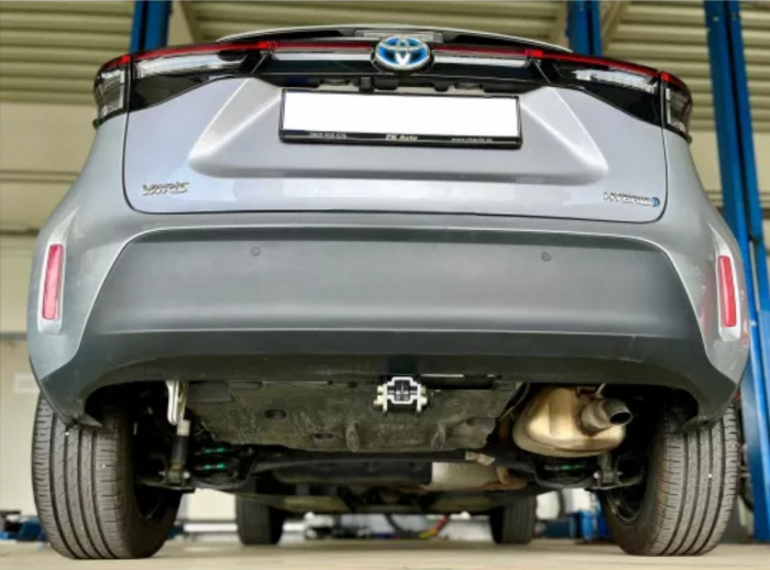 Carlig remorcare Toyota Yaris Cross dupa 07.2021 demontabil automat cu maneta marca Autohak [10]