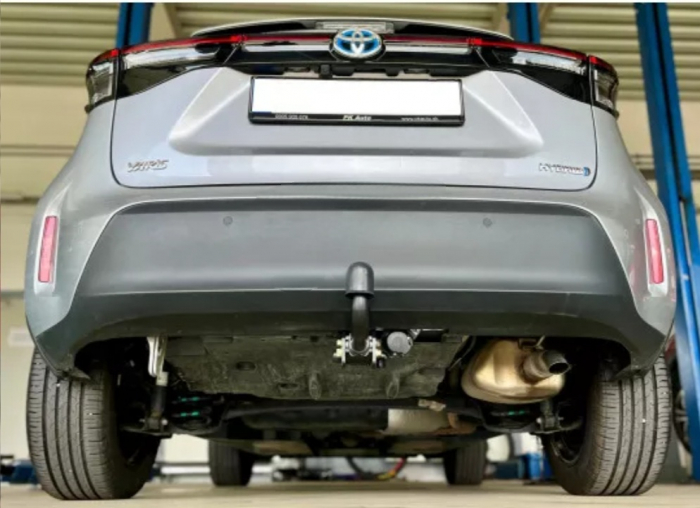 Carlig remorcare Toyota Yaris Cross dupa 07.2021 demontabil automat cu maneta marca Autohak [8]