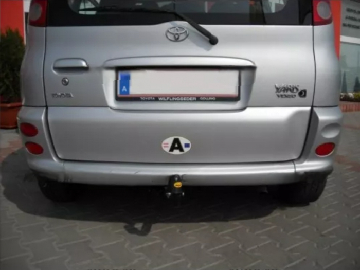Carlig remorcare Toyota Yaris Verso, 5 usi 2000-2006 marca Autohak [4]